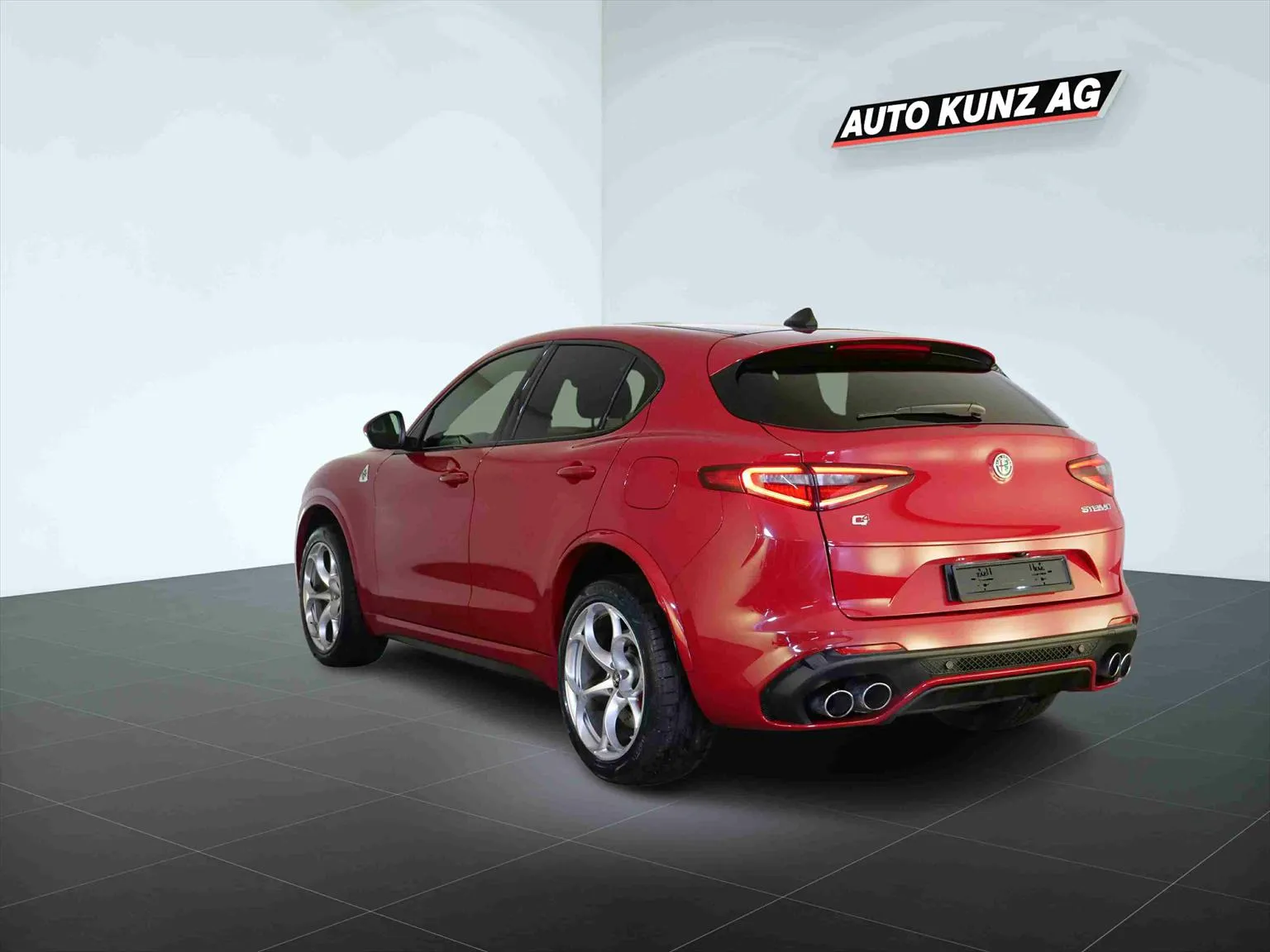 Alfa Romeo Stelvio 2.9 V6 Quadrifoglio Q4 V6 Quadrifoglio Q4  Image 2