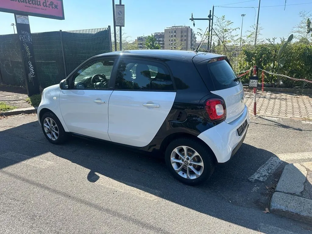 SMART forfour 70 1.0 Passion Image 6